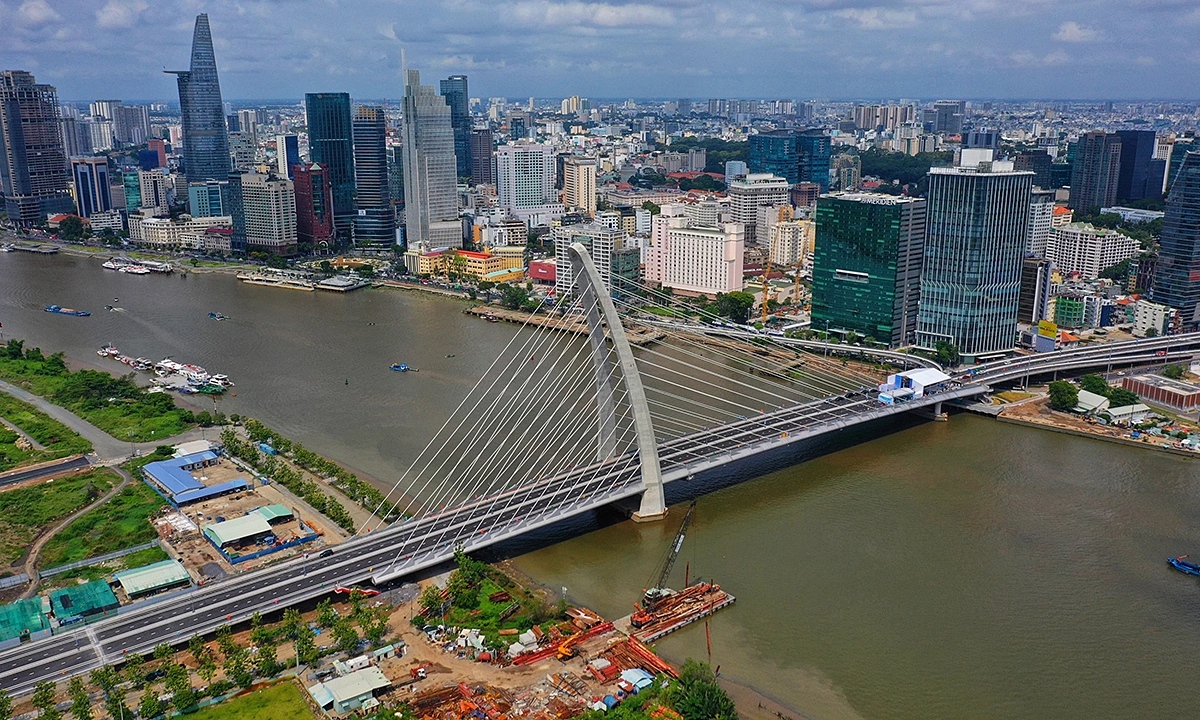 cầu thủ thiêm 2