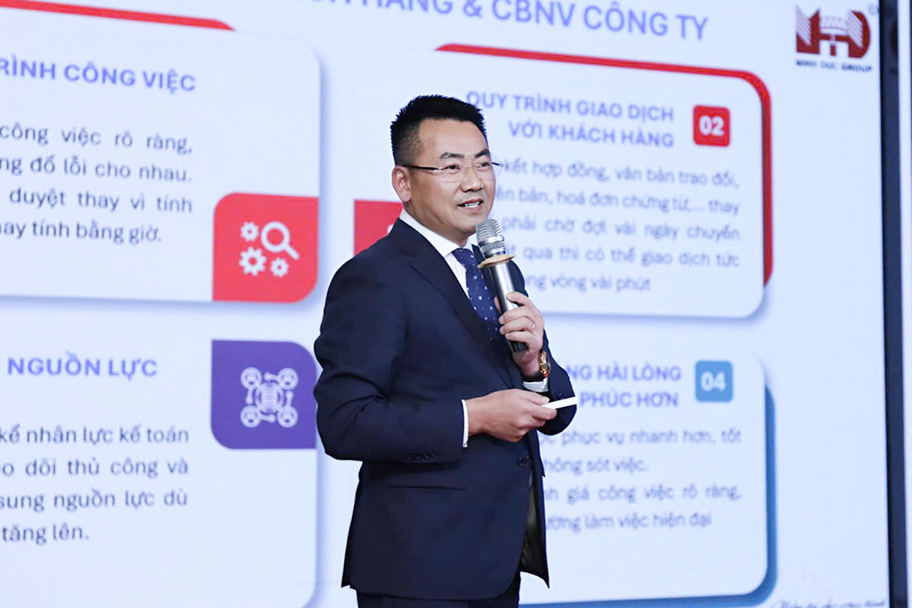 tong-giam-doc-tran-dai-nghia-trinh-bay-tham-luan