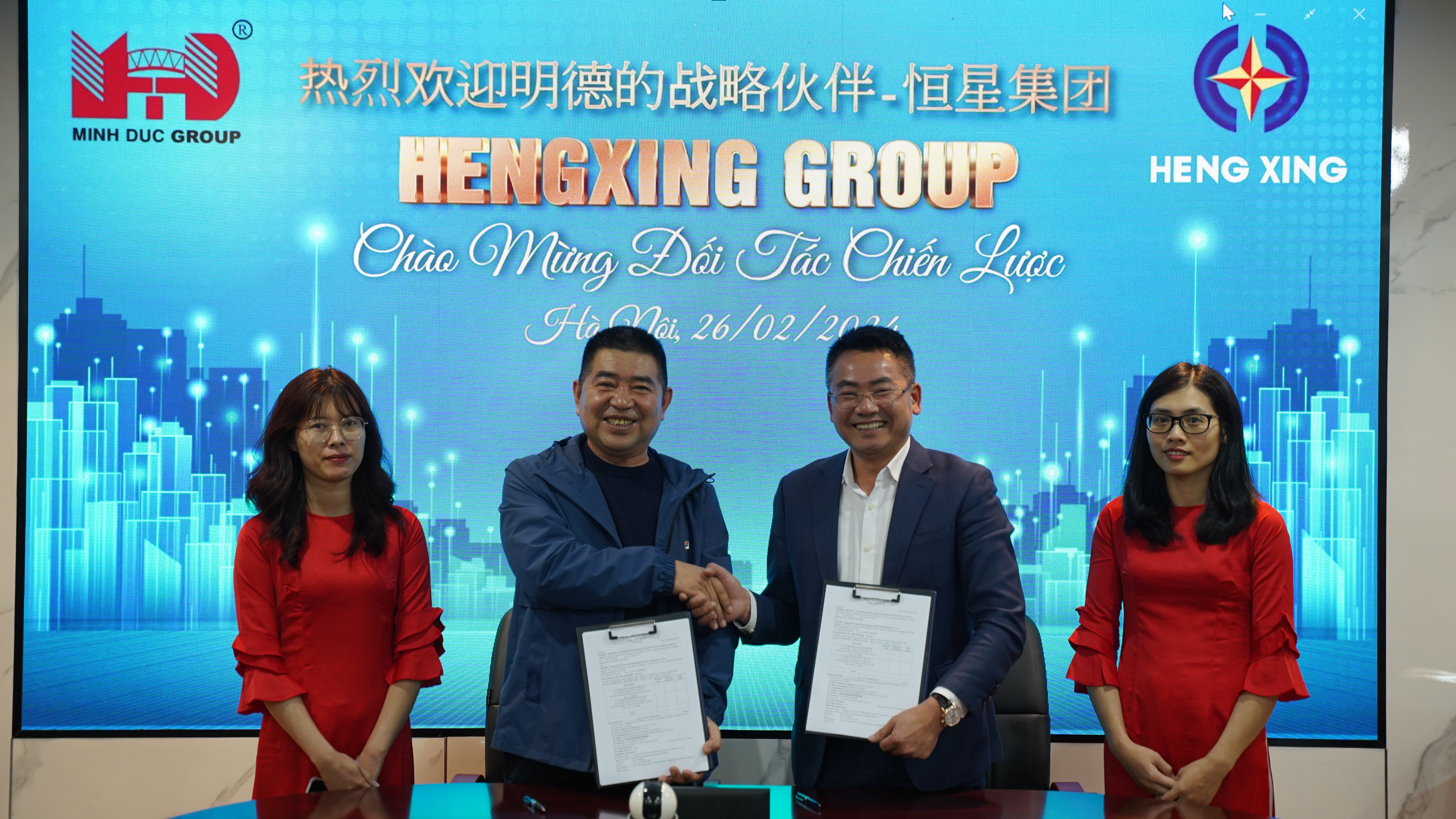 Kí kết đầu năm với Hengxing