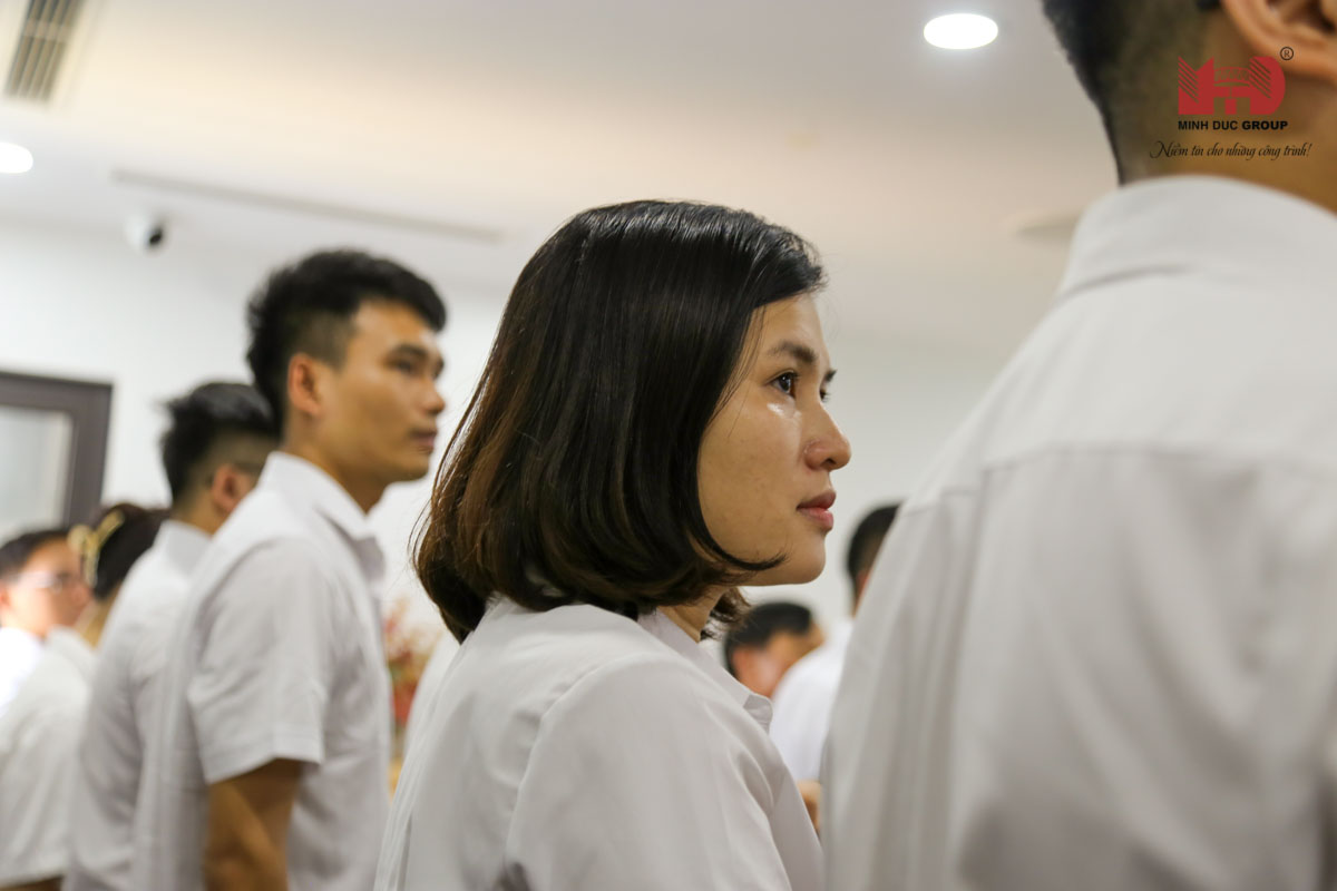 Chào cờ trước lễ bổ nhiệm nhân sự cấp quản lý