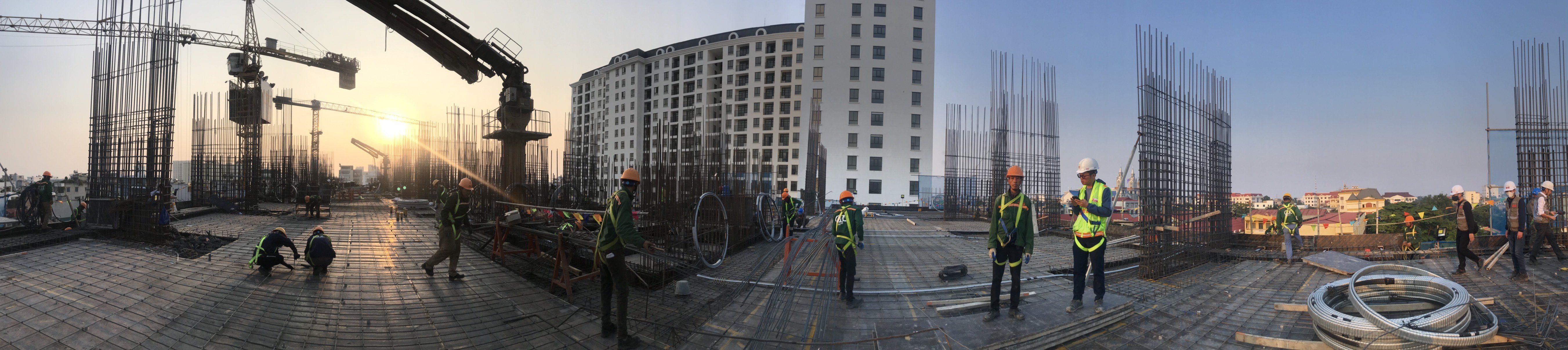 thi-cong-san-du-ung-luc