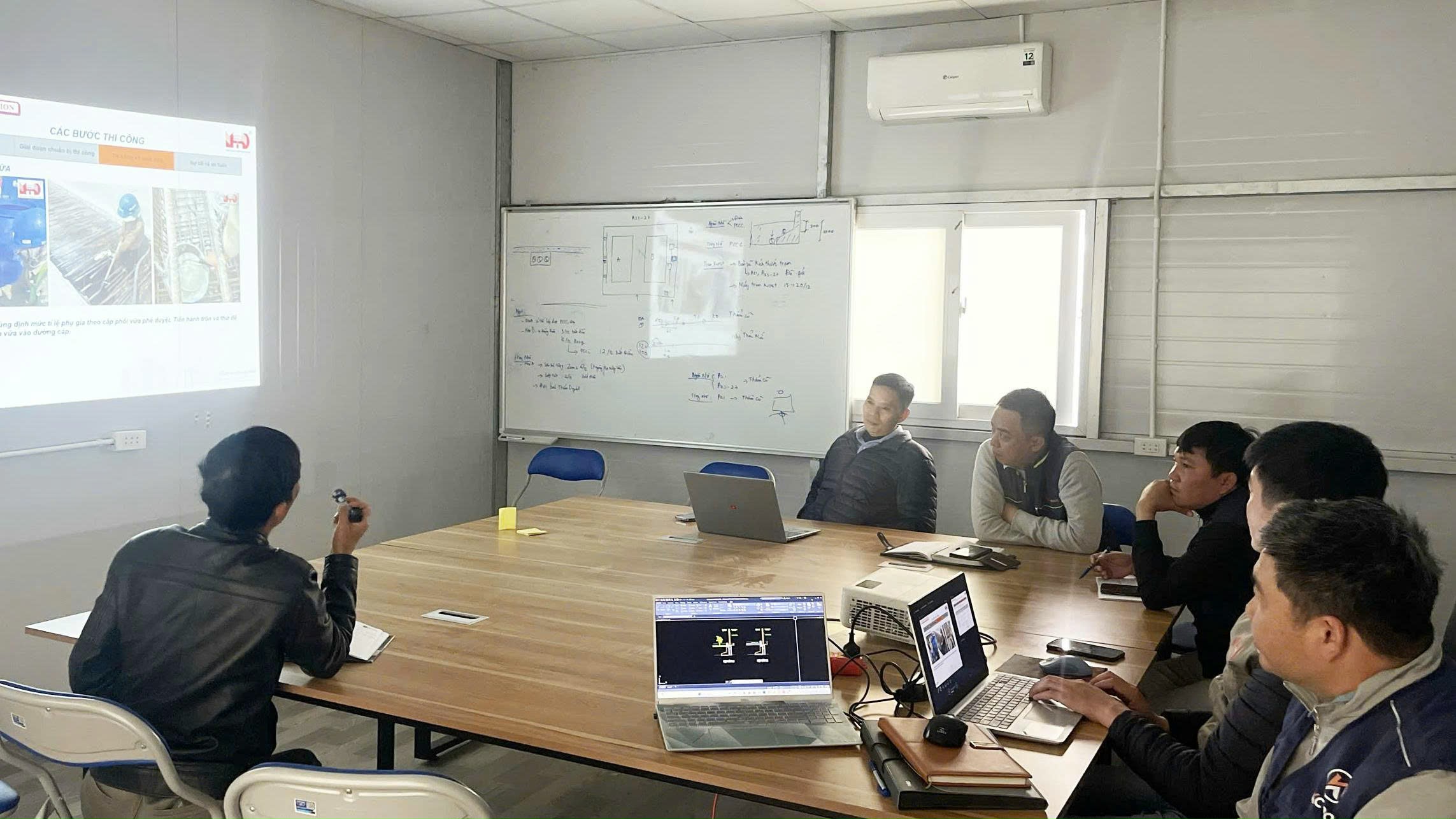 buoi-kick-off-du-ung-luc